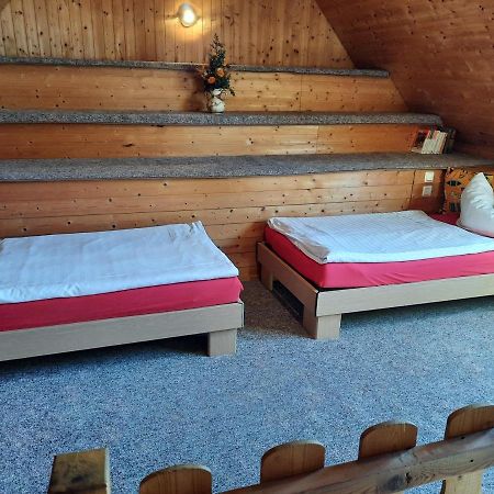 Lacky - Kleines Familienreihenmittelhaus In Grieben Hiddensee Экстерьер фото